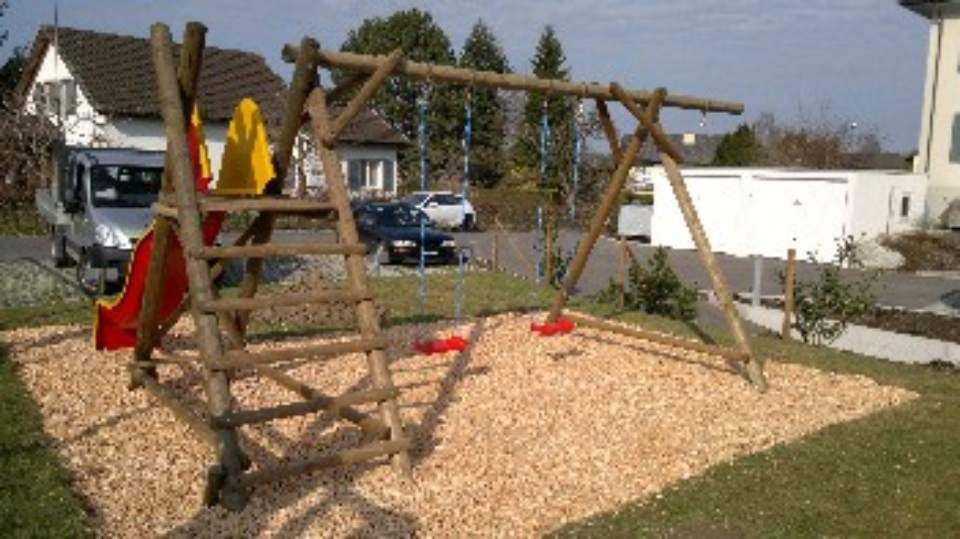 Spielplatz, der von der Brühlmann Liegenschaftenbetreuungen GmbH gebaut wurde