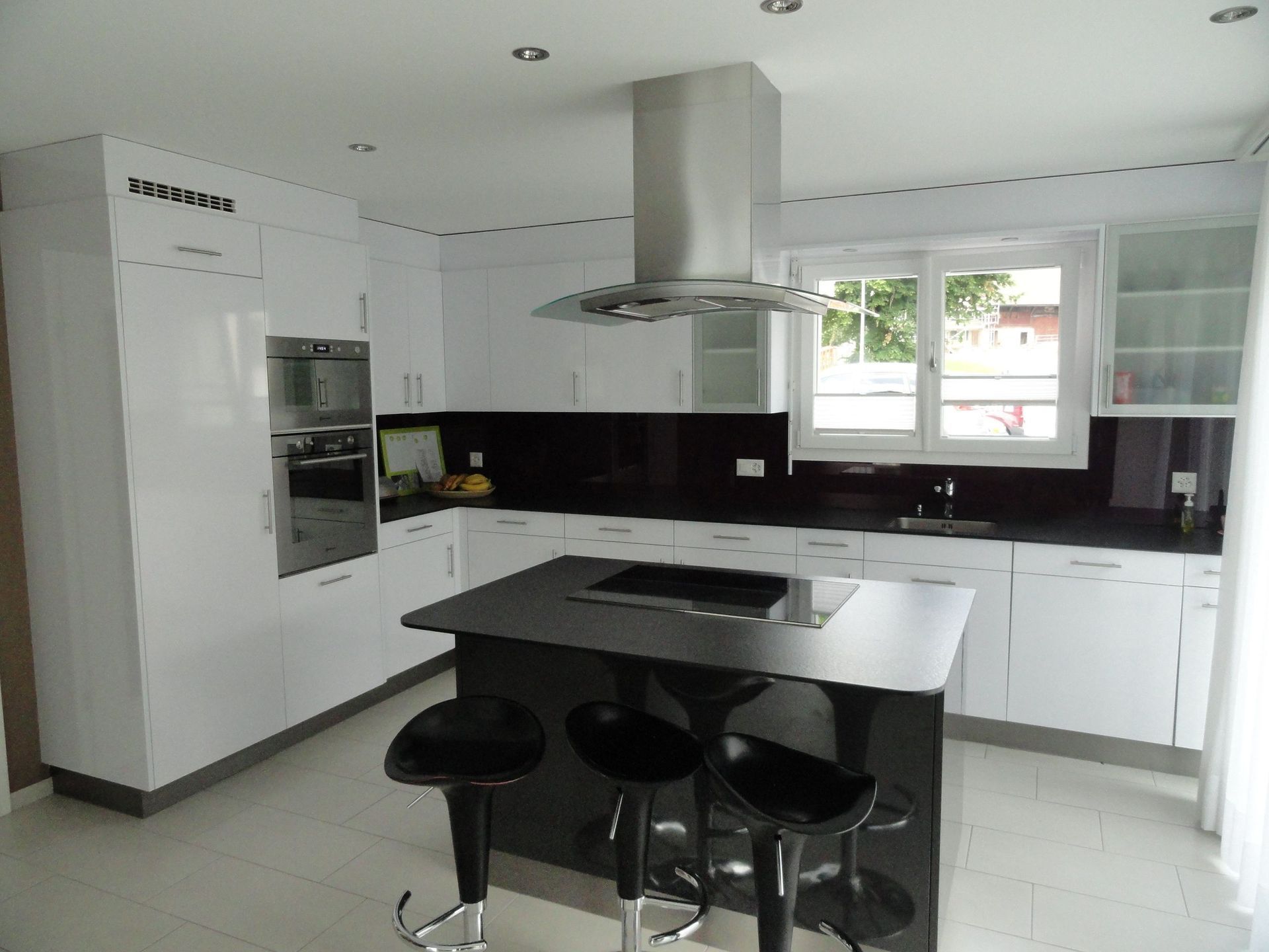 Cuisine Nsanzimana - Menuiserie Barras