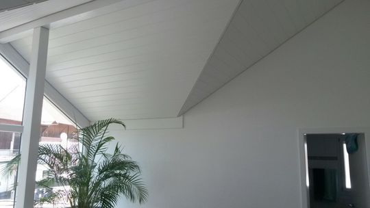 Plafond lames - Menuiserie Barras