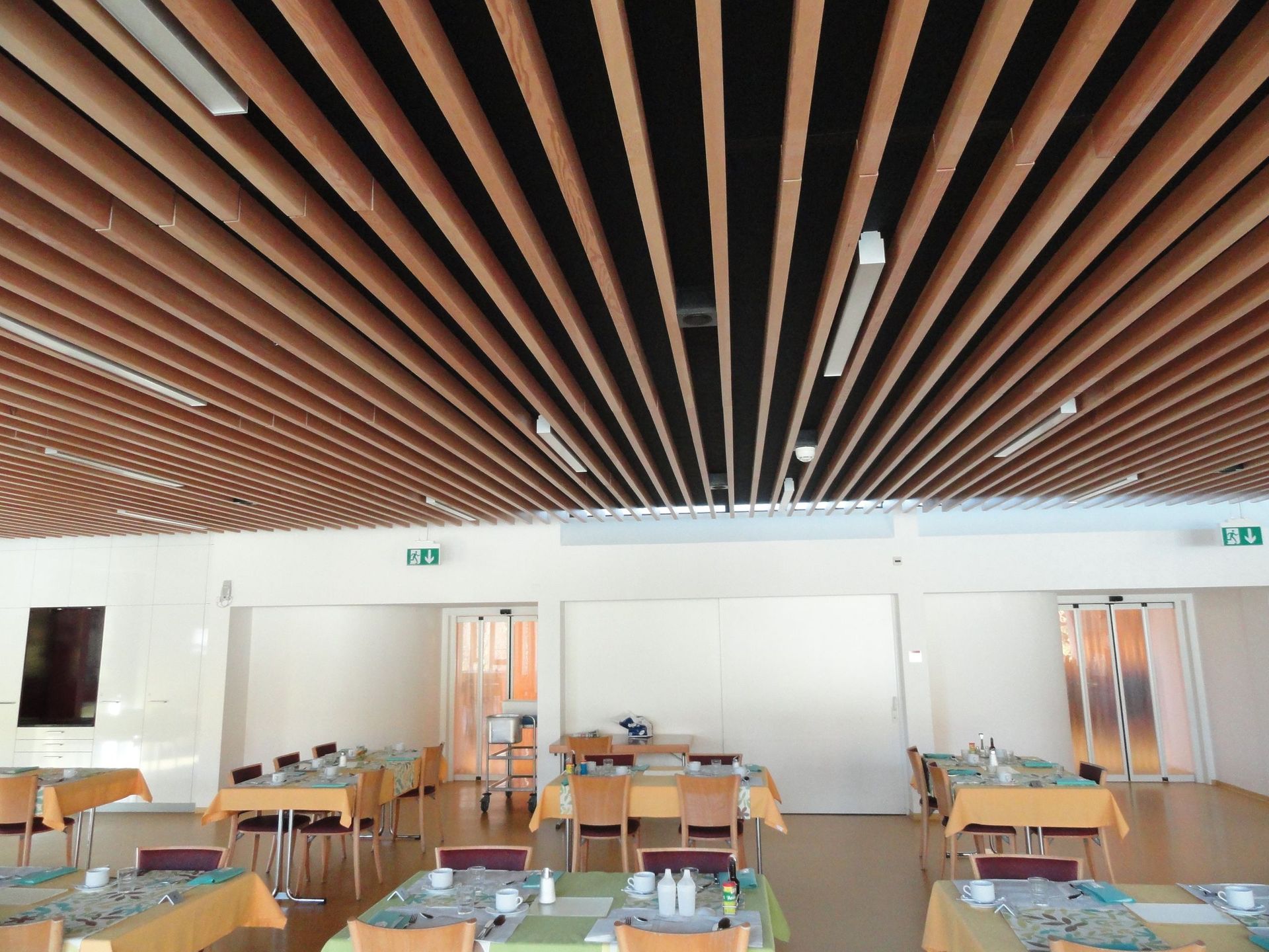 Plafond ajouré - Menuiserie Barras