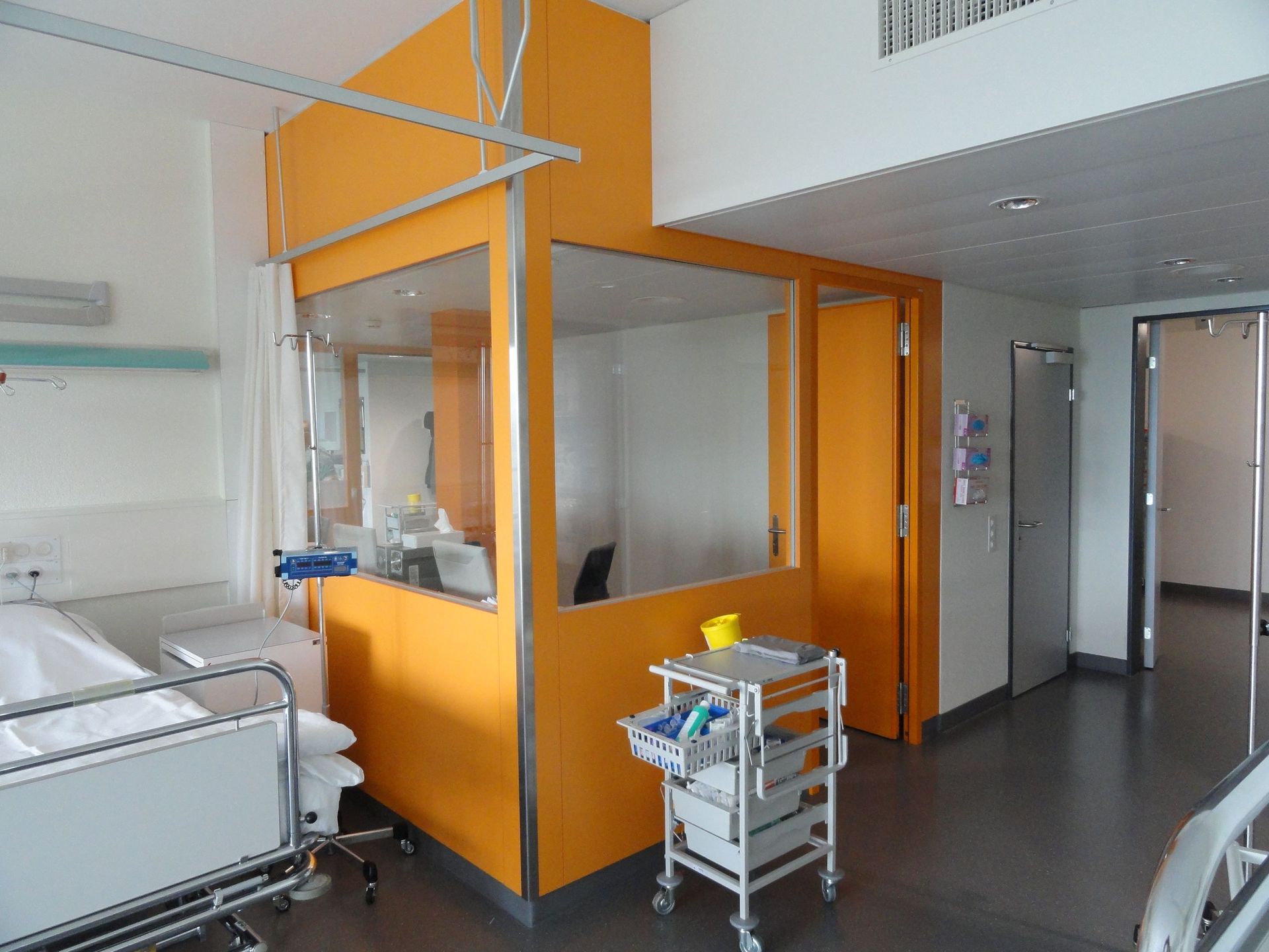 Porte Eglise de Ponthaux - Menuiserie Barras