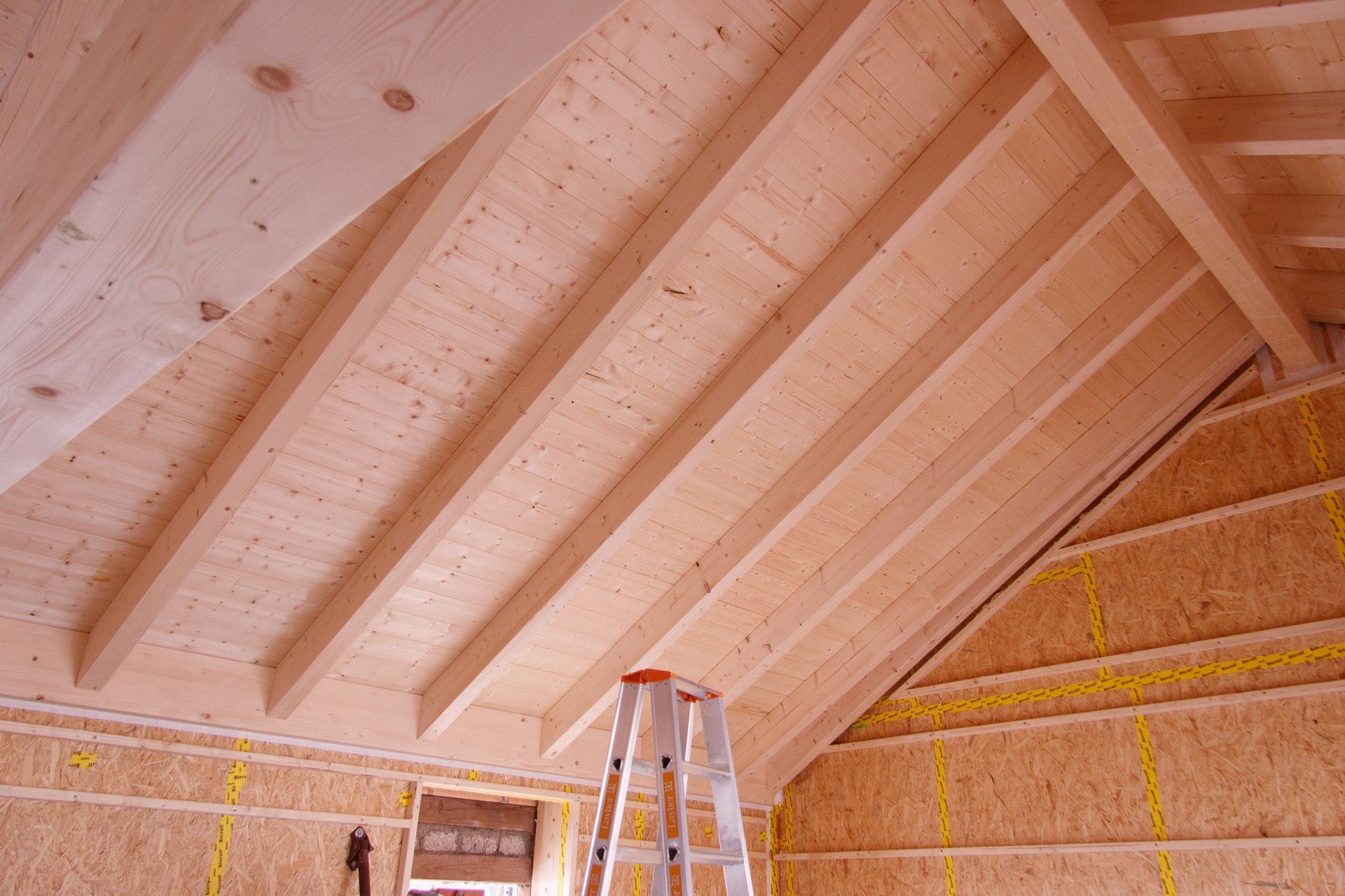 Dachstuhl Holzkonstruktion von innen