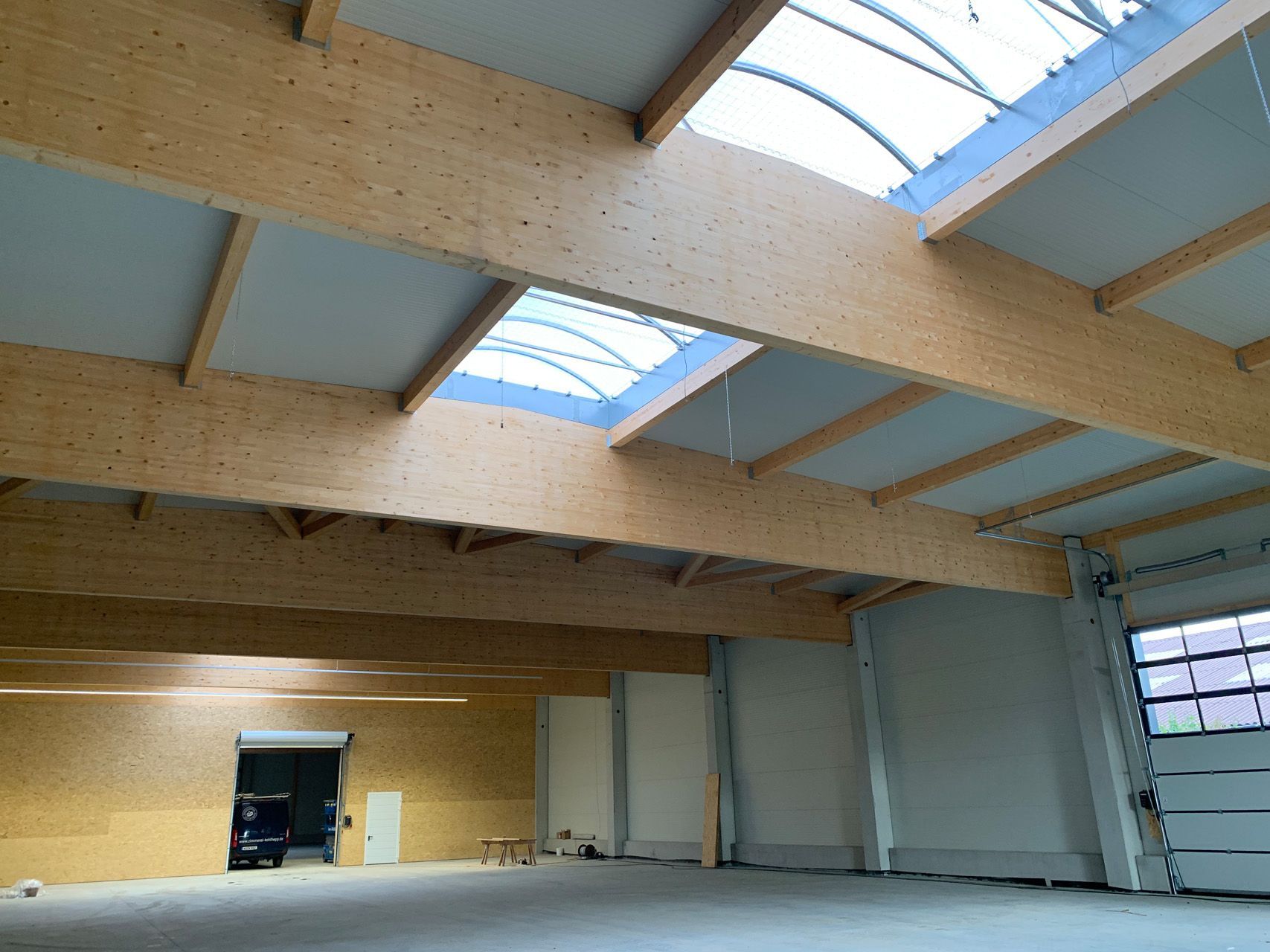 Hallenbau Holzträger