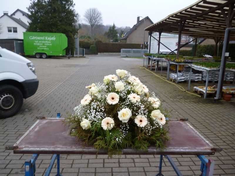 Blumenstrauß aus weißen Blumen