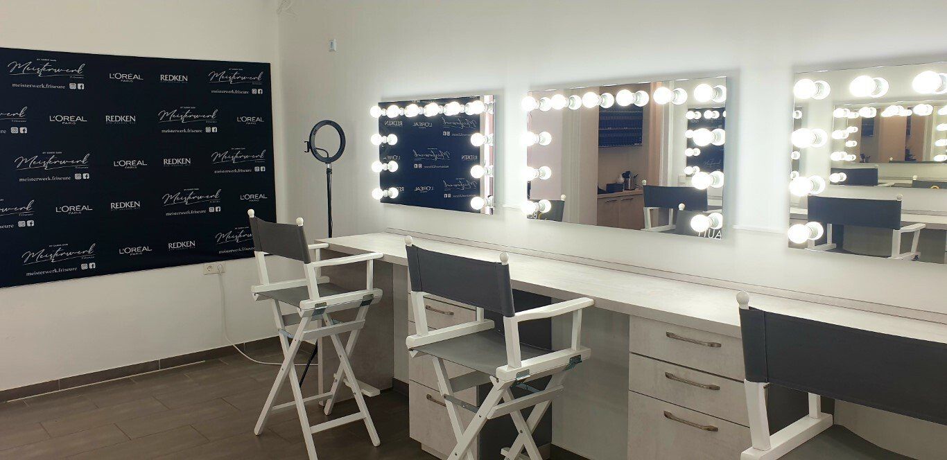 Meisterwerk Friseure by Samir Gani