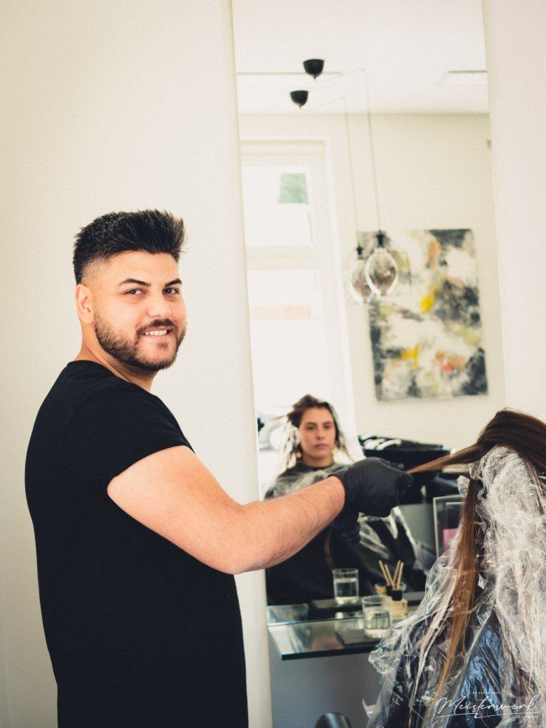 Meisterwerk Friseure by Samir Gani