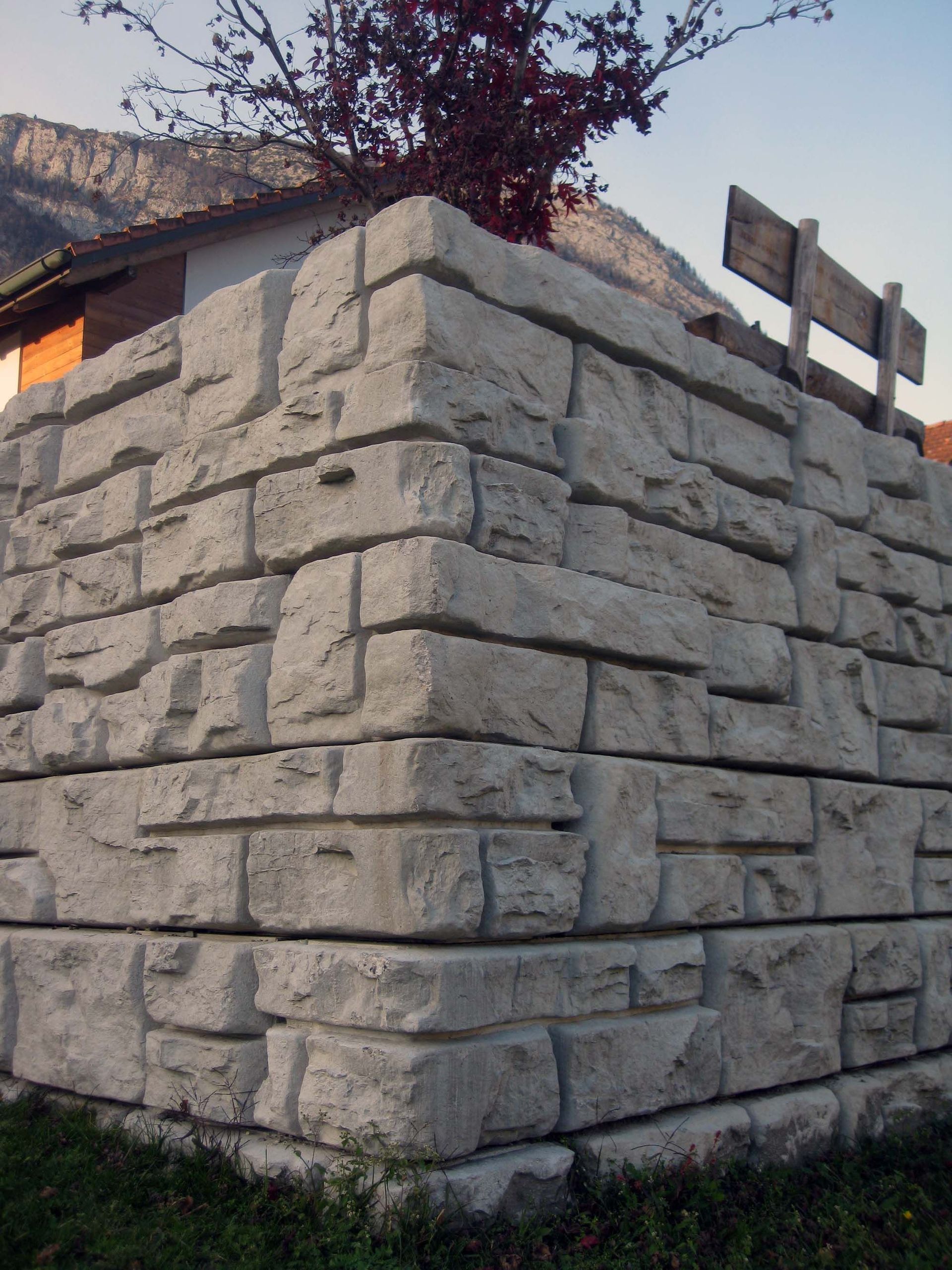 Redi Rock - hpv klassebau gmbh in Grabs