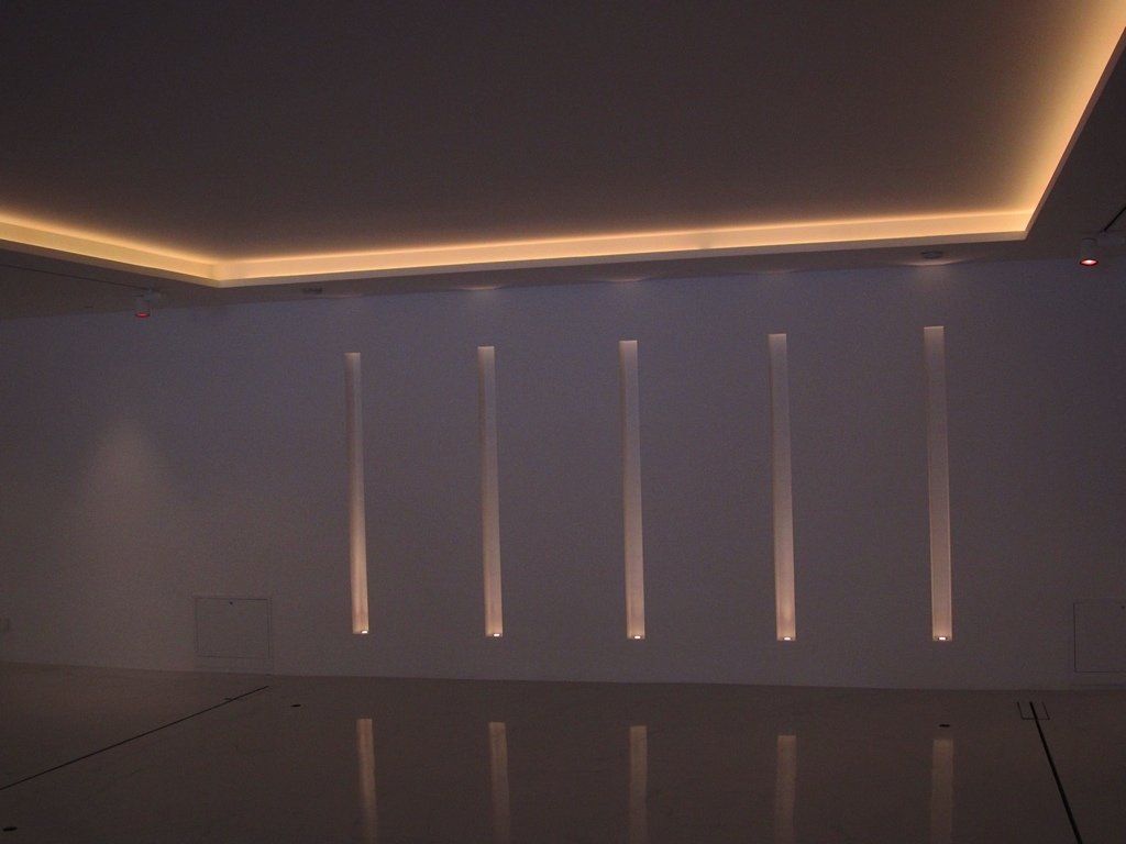 P. DECO Sàrl - Eclairage indirect dans doublage mur - Villars