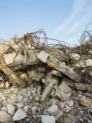 Gravats de démolition sur un chantier