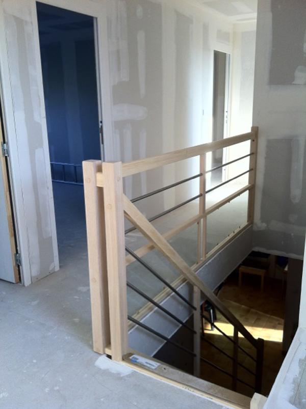 Couloir et escalier d'entreprise