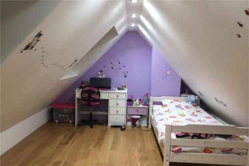 Chambre d'enfant sous combles