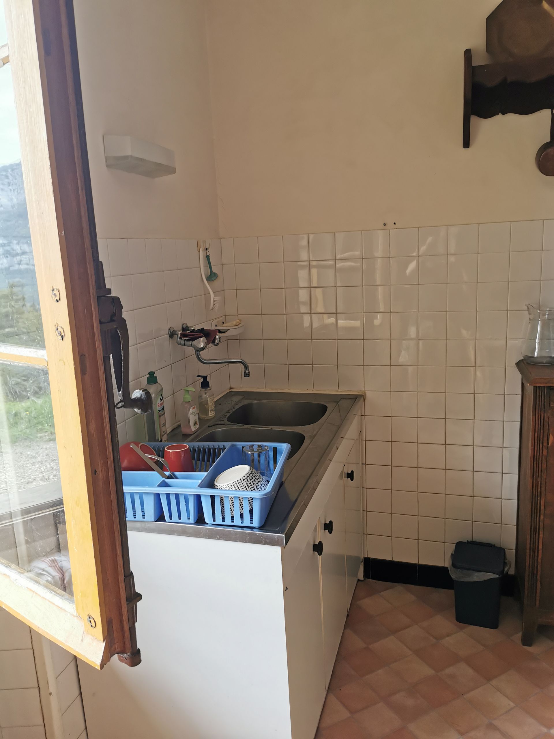 Pose de crédence de cuisine