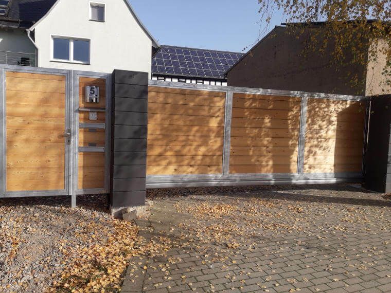 Tor aus Holz und Metall - Metallbau Polenz GmbH in Braunichswalde