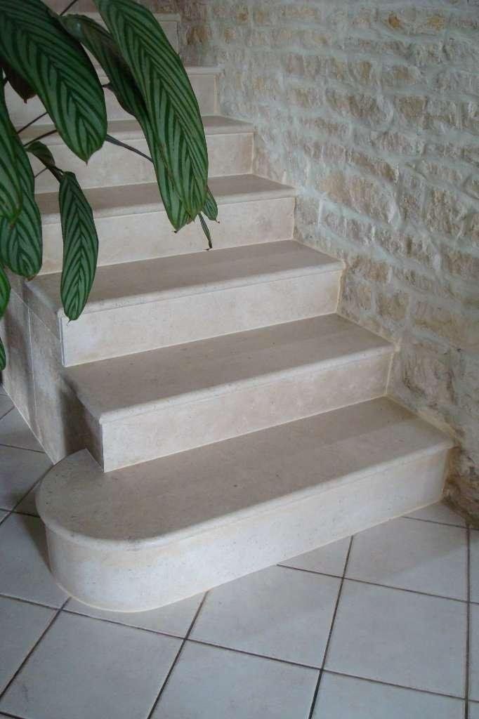 Escalier en Pierre Sarl MARIE  maçonnerie à  Vignats 