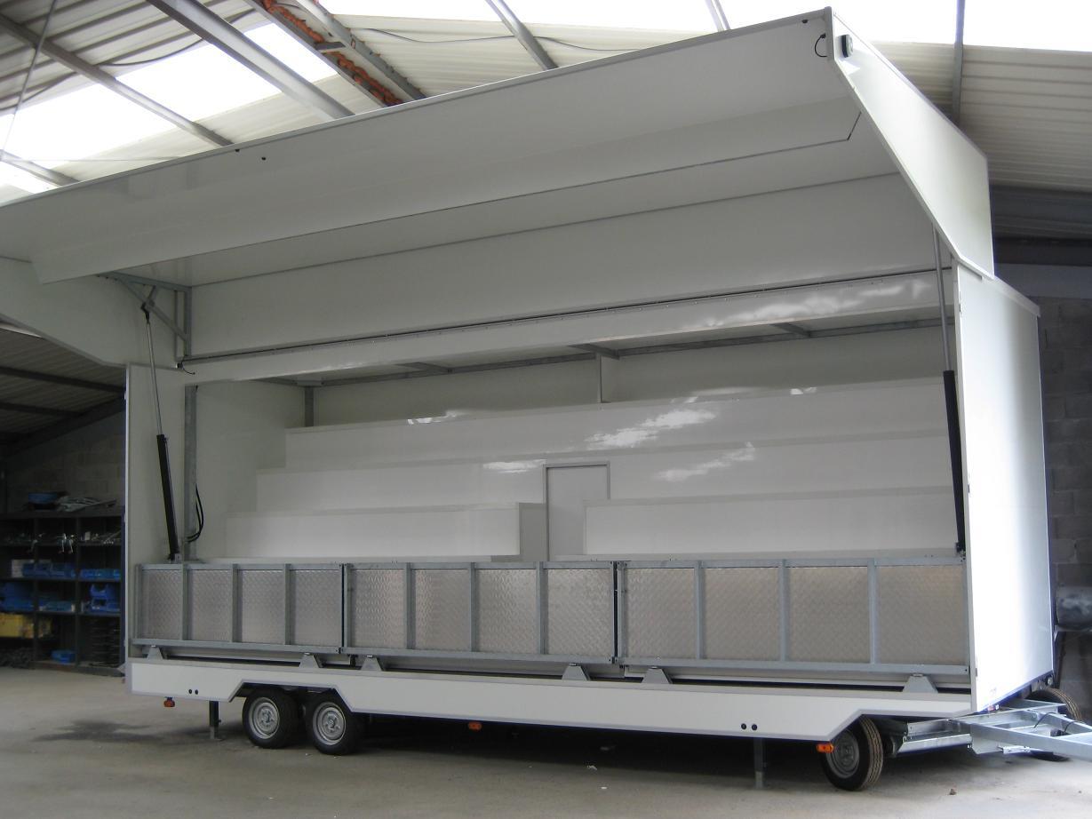Remorque structure avec stand prix