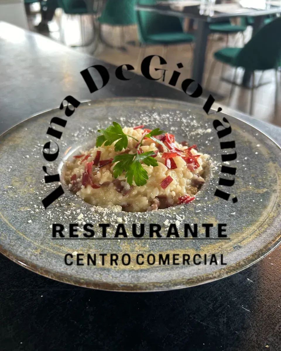 Un plato de comida de Arena de Giorgio