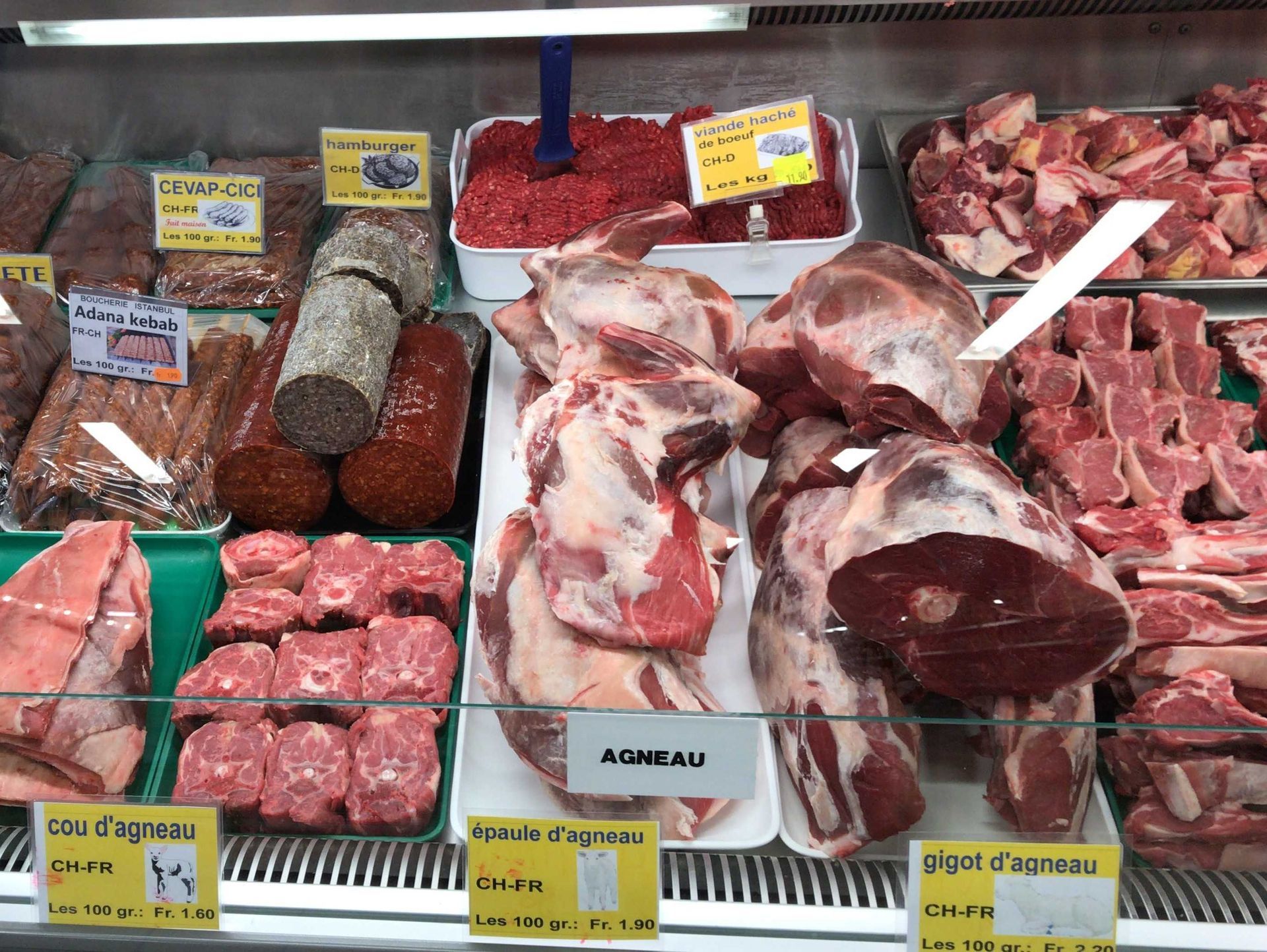 Marché Istanbul-boucherie halal-bœuf agneau veau volaille-Fribourg