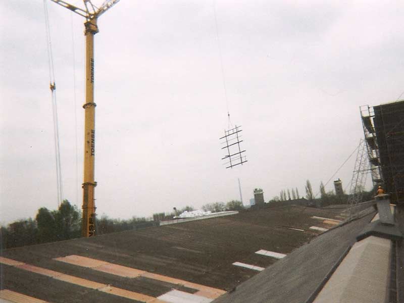 Abbruch eines Säureturms