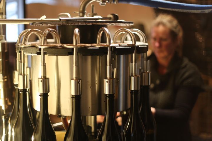 Domaine Mermetus: mises en bouteille par nos soins avec notre propre matériel.