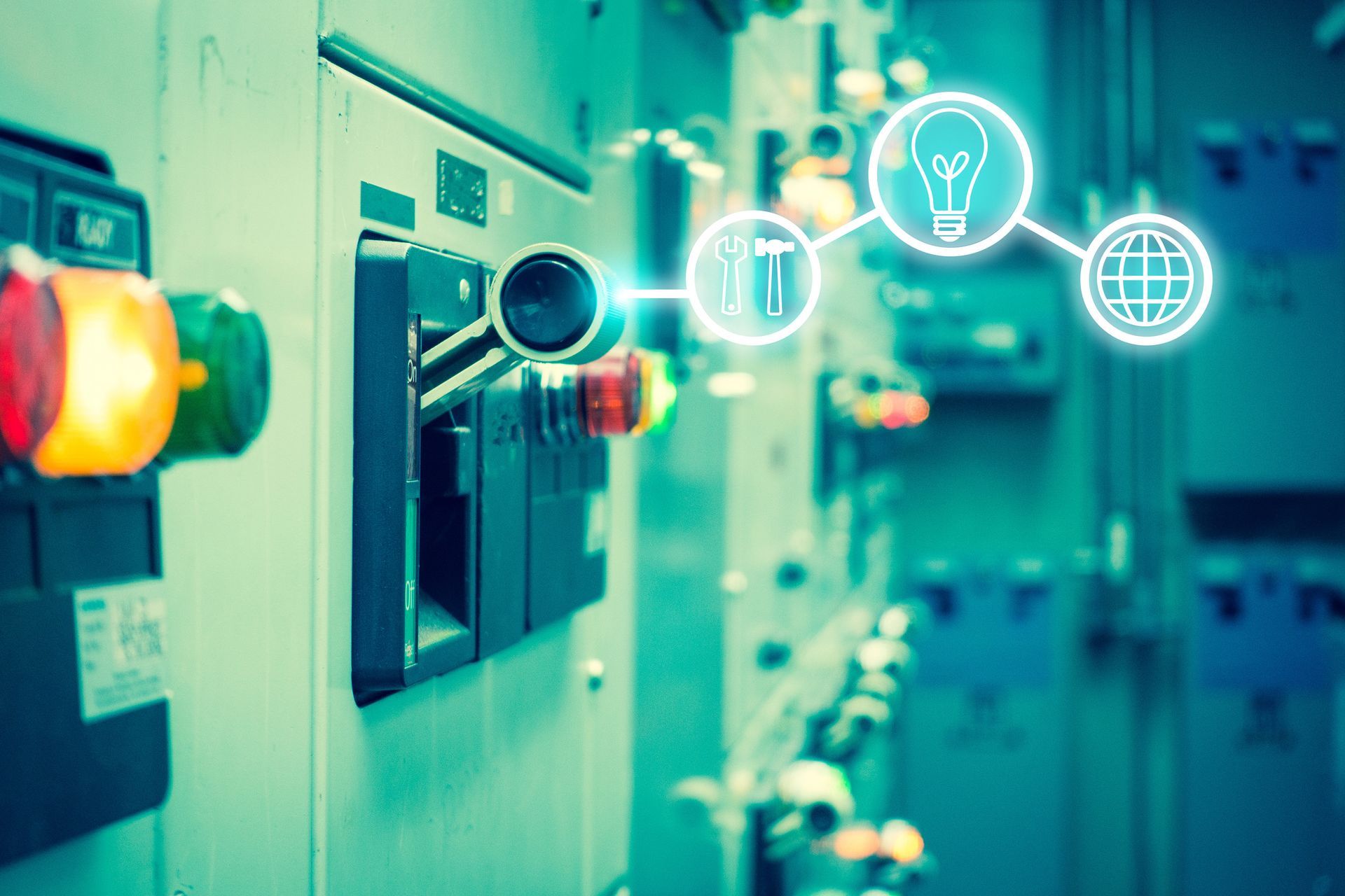 Panel eléctrico con disyuntores, íconos iluminados de energía, soluciones y conectividad global.