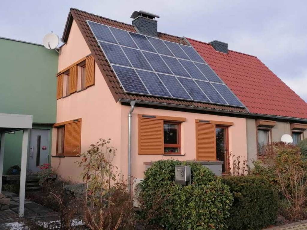 Haus mit Photovoltaik