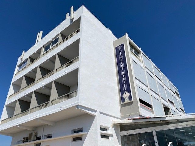 Ravalement de façade d'un hôtel