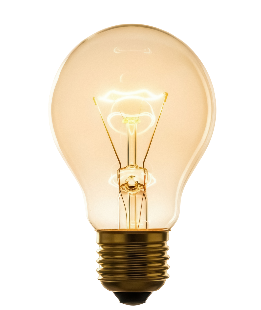 Une ampoule à incandescence en verre transparent illuminée, avec un filament incandescent visible, se détache sur un fond blanc uni.