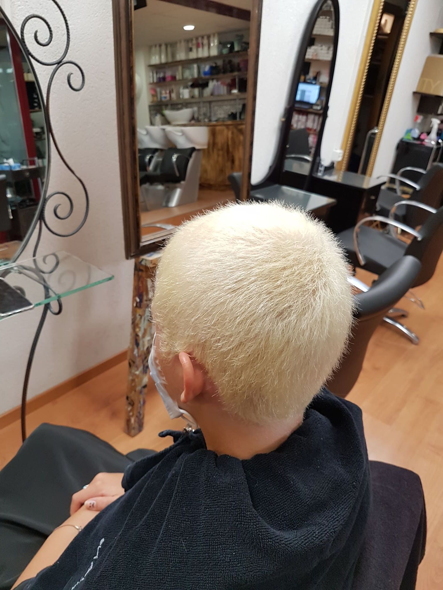 Sculpt-Scalp Artistic Center - Salon de coiffure - Lausanne