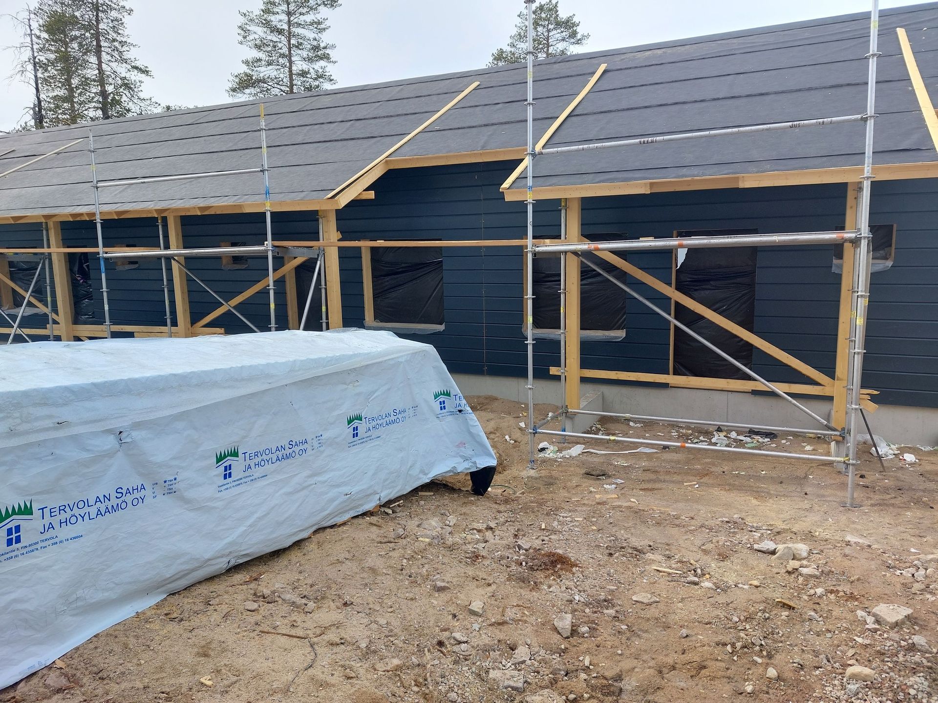 A talon ulkoseinäelementtien asennus