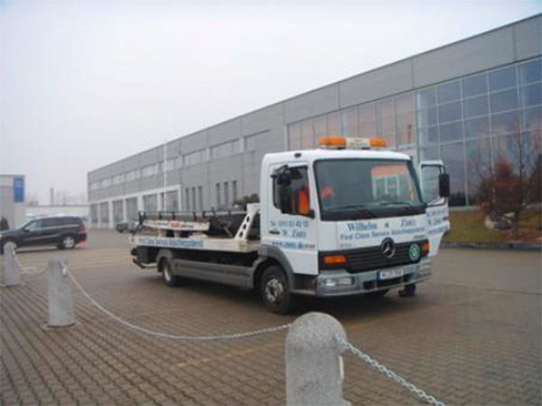 Wilhelm Zintz Kfz-Reparaturen, Nürnberg | KFZ Reparaturen, KFZ-Meisterbetrieb, Neuwagen, Sommerreifen, Winterreifen, TÜV, Gebrauchtwagen,Autowerkstatt, Abschleppdienst