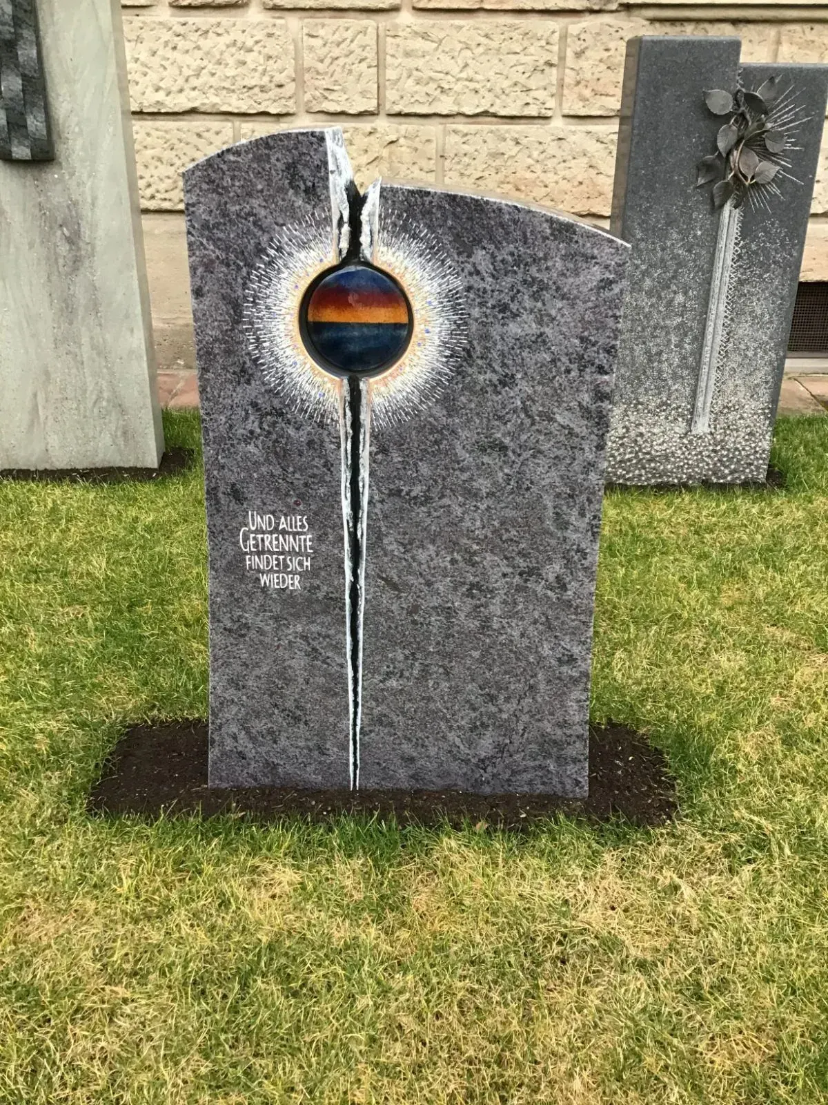 Rusin + Pfannenmüller Grabmale,  Grabstein