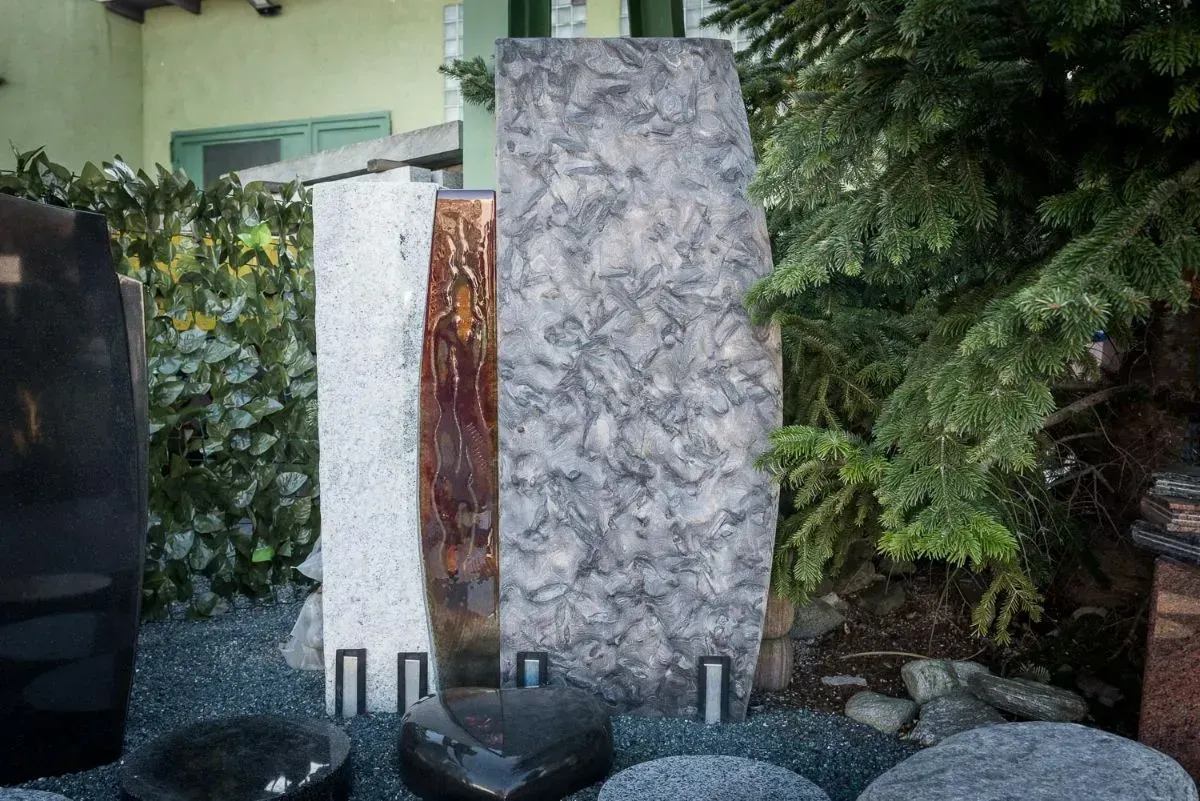 Rusin + Pfannenmüller Grabmale,  Grabstein