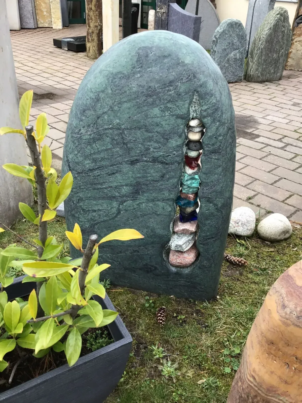 Rusin + Pfannenmüller Grabmale,  Grabstein