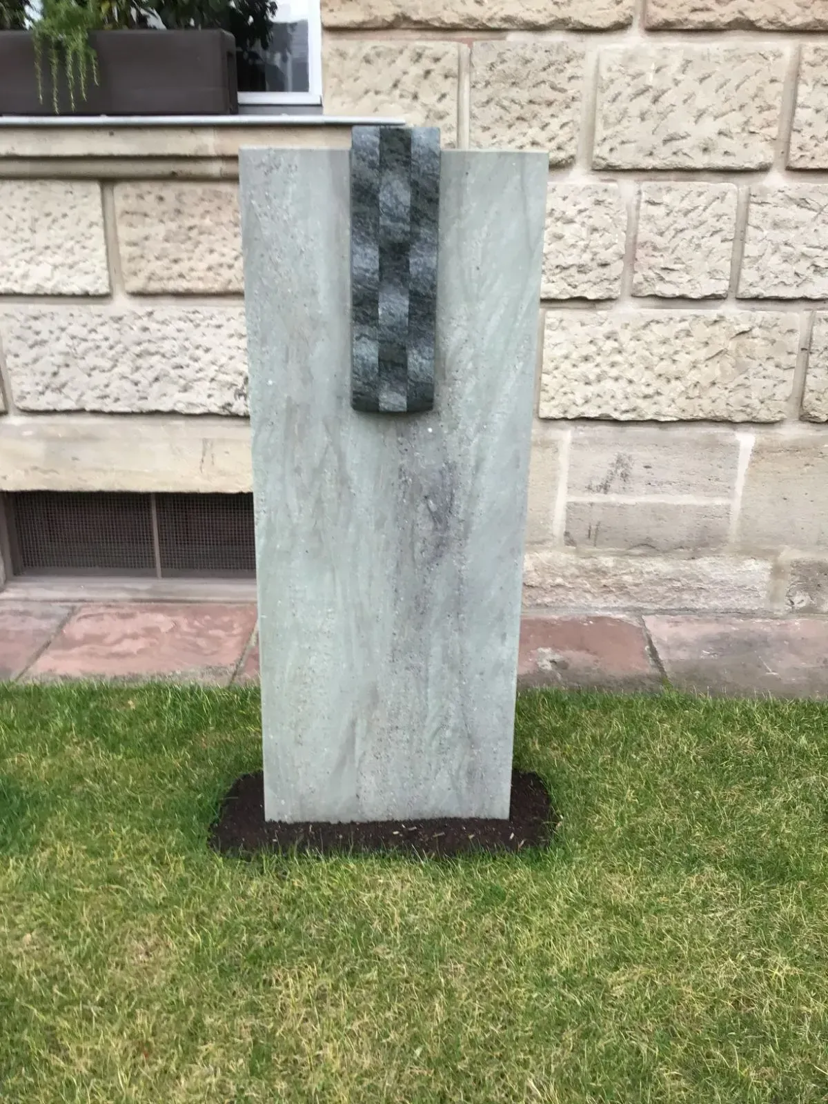 Rusin + Pfannenmüller Grabmale,  Grabstein