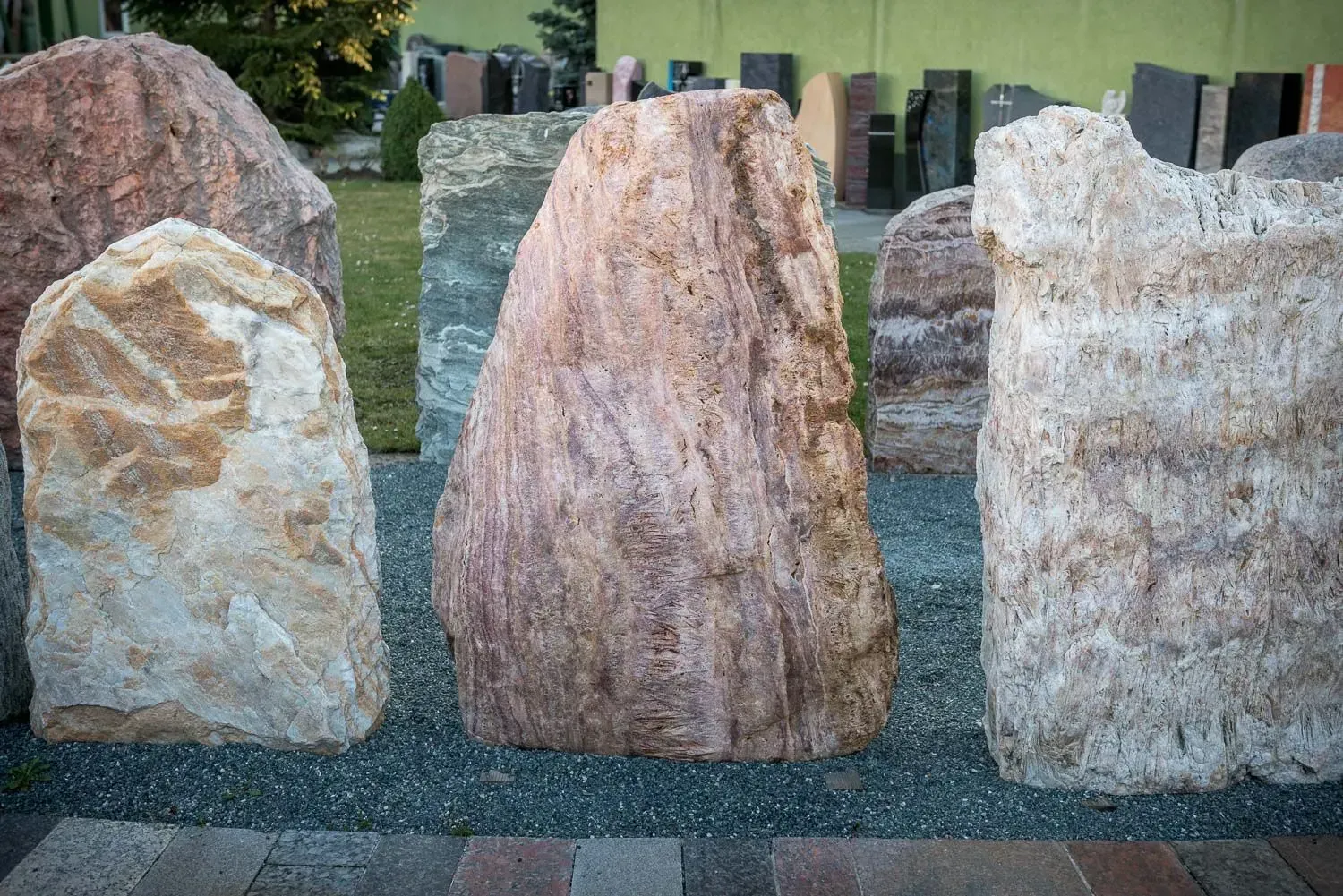 Rusin + Pfannenmüller Grabmale,  Grabstein