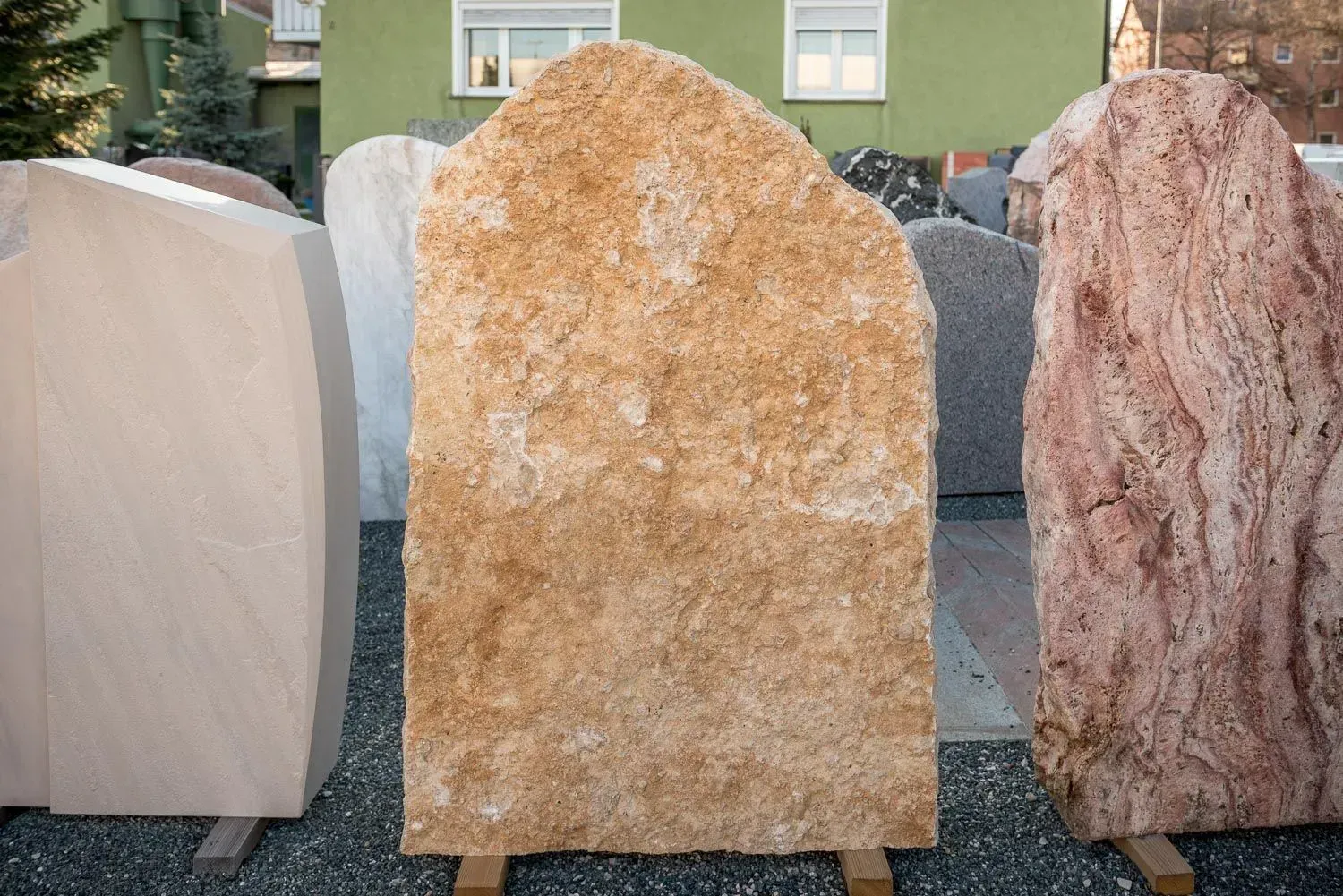 Rusin + Pfannenmüller Grabmale,  Grabstein