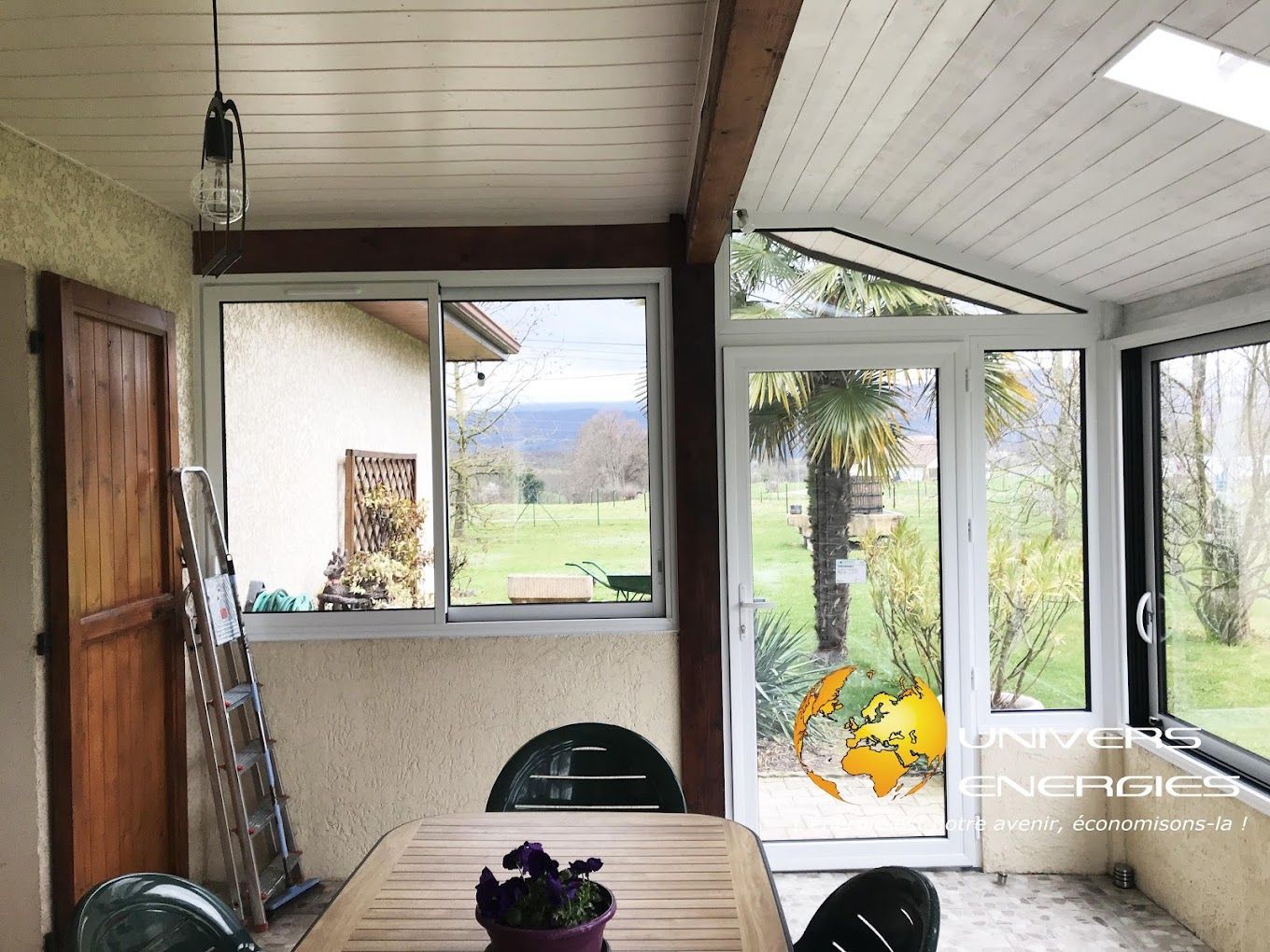 Des fenêtres et une porte en PVC