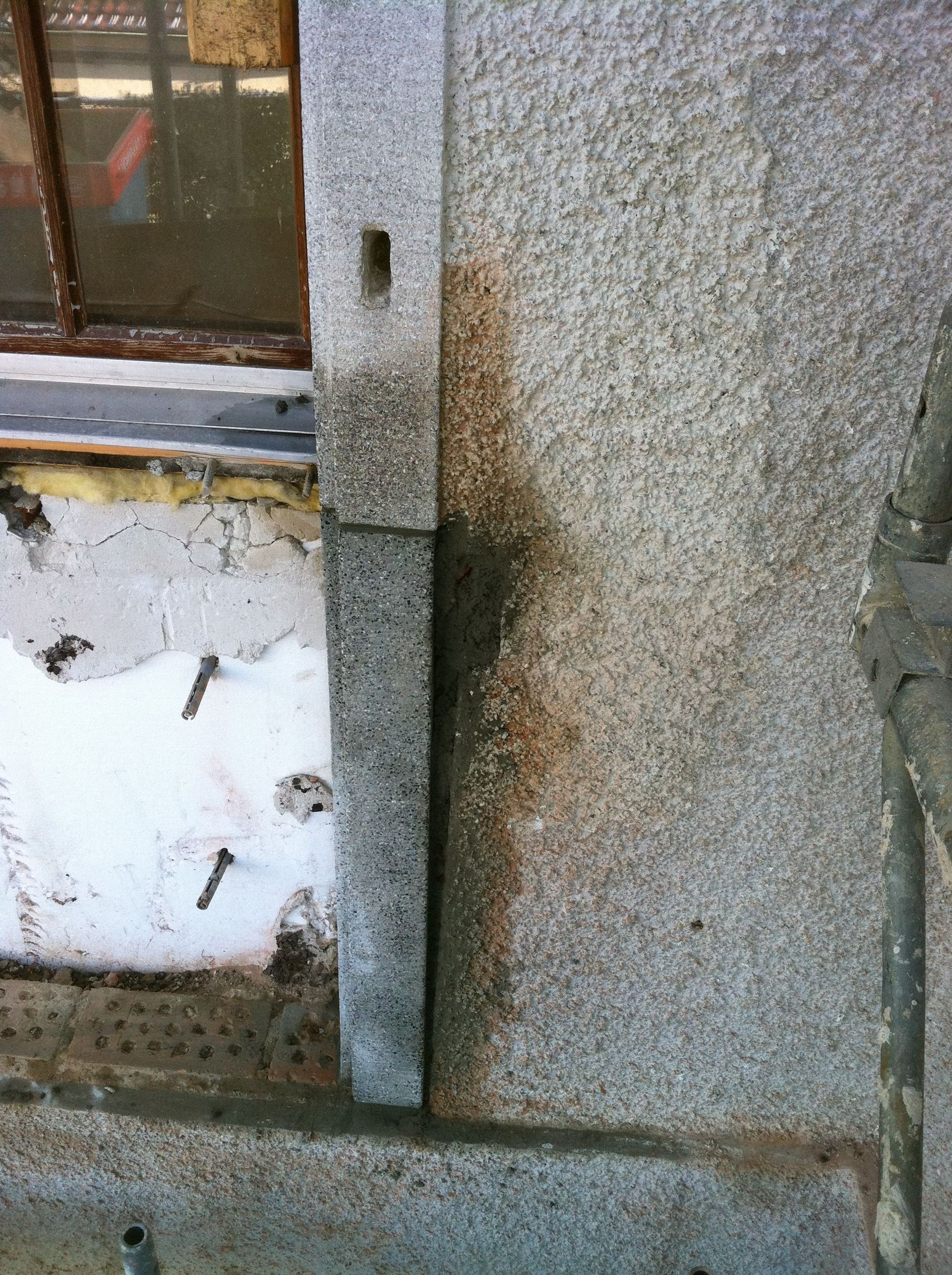 Fensterbrüstung ausschneiden und ausbrechen