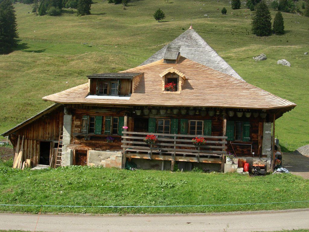 Tavillon Bois - Chateau-d'Oex - Artisan couvreur
