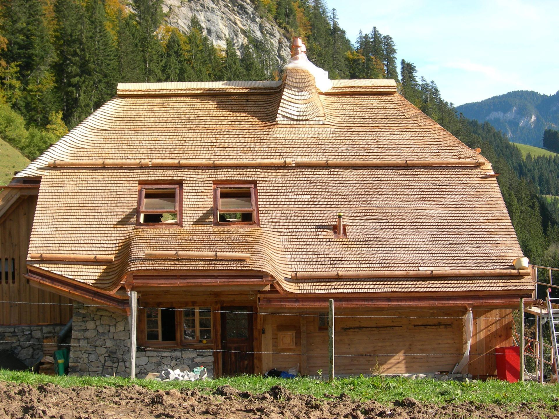 Tavillon Bois - Chateau-d'Oex - couverture toiture et façade en bois