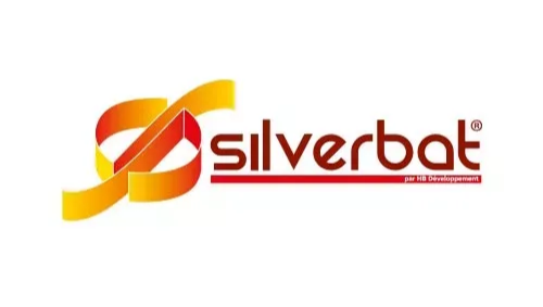 Logo Silverbat avec un design tourbillonnant jaune et orange et un texte rouge.