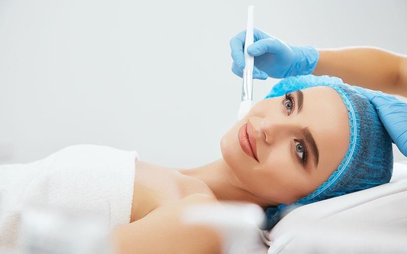 Ästhetik Zentrum Oberberg GmbH - ästhetische Chirurgie - Wangen