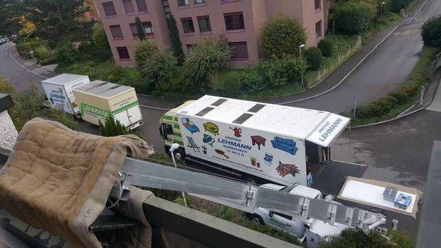 LKW von oben Lehmann Umzüge + Transporte Umzugslift 