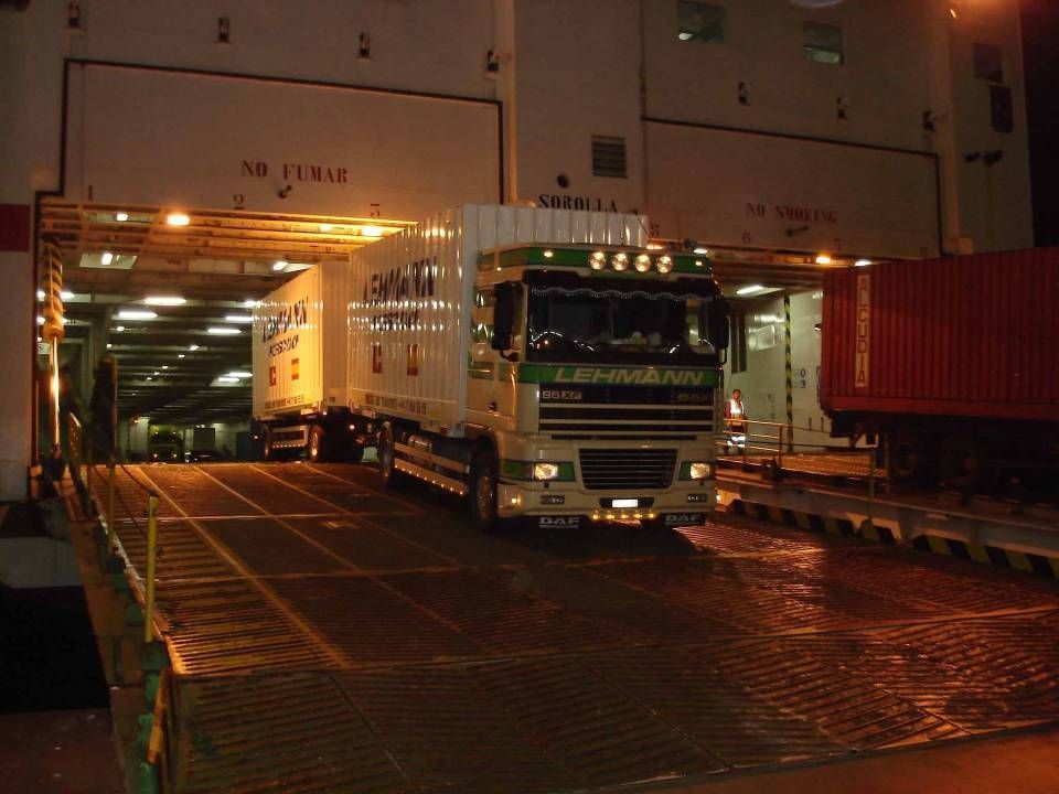 Lehmann Umzüge + Transporte LKW