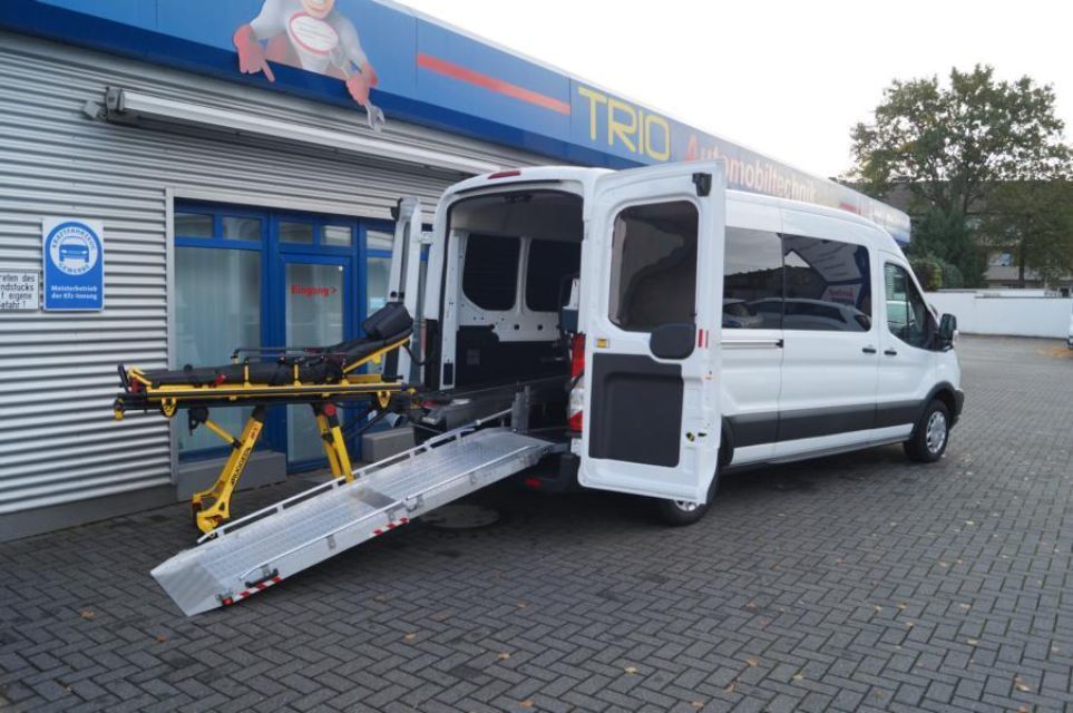 Trio Automobiltechnik GmbH Transportauto mit Rollstuhlrampe