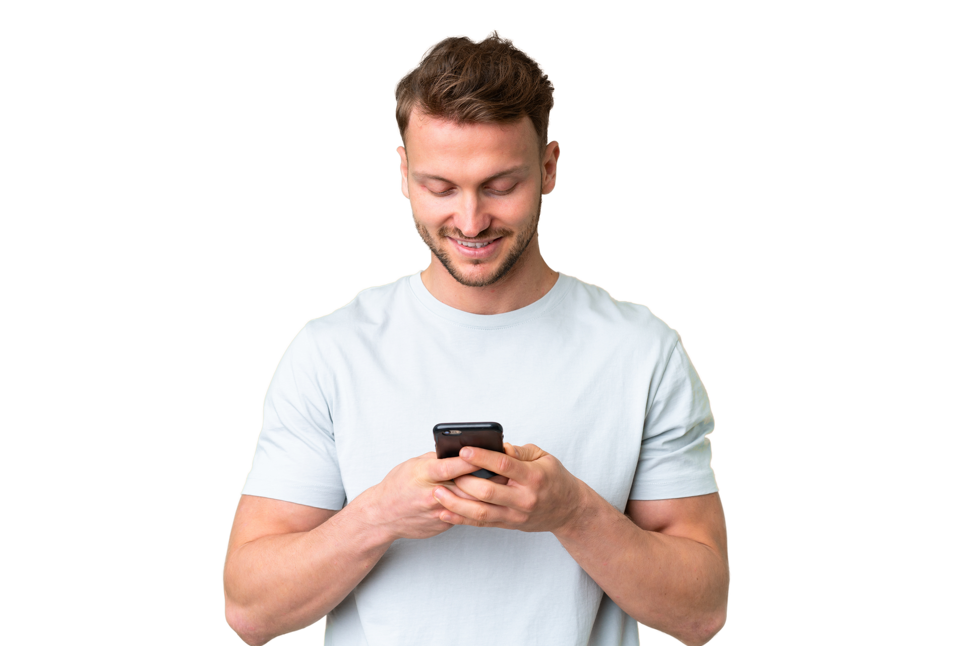 Homme en tee-shirt qui tient un téléphone