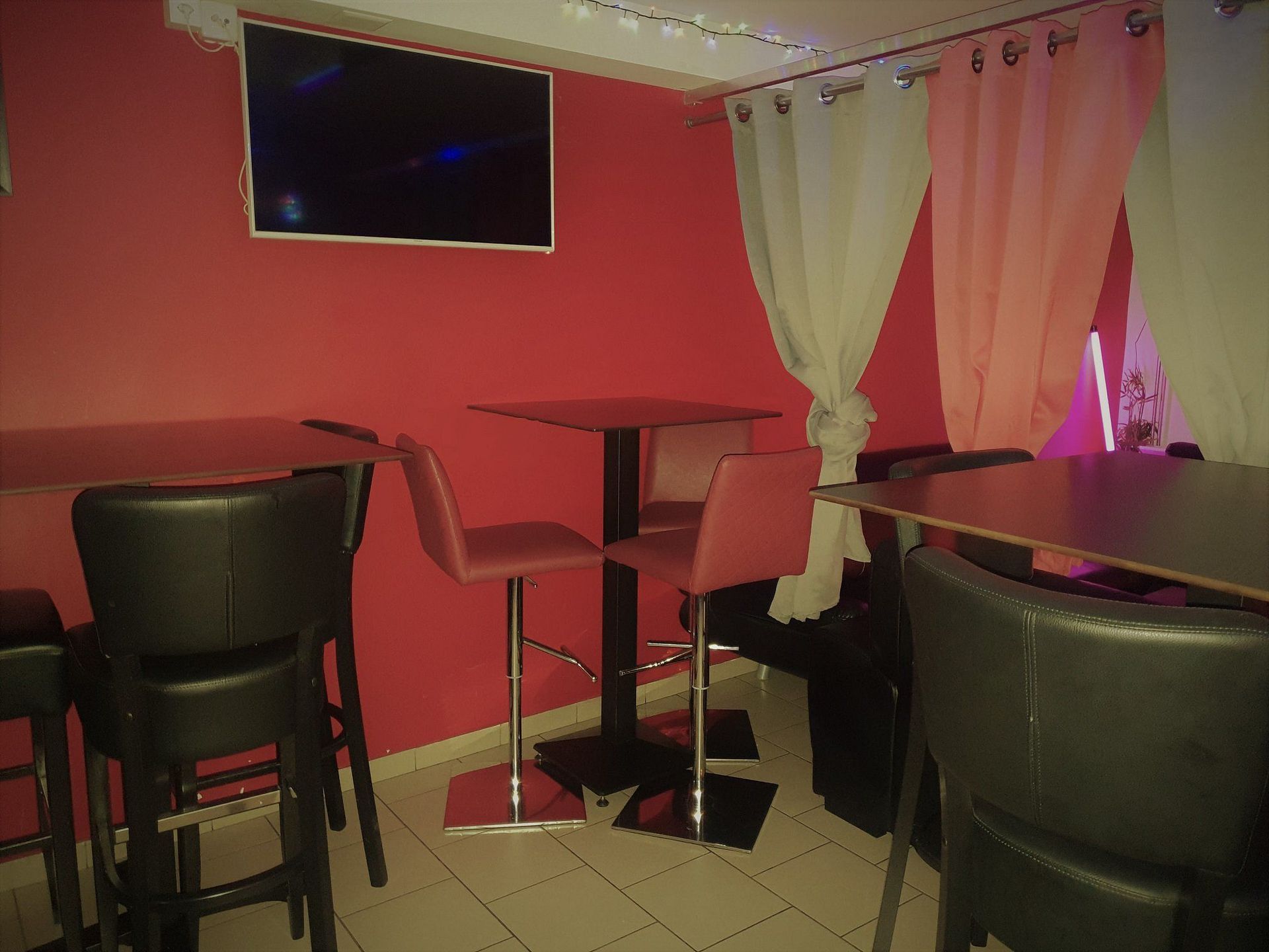 Bar à rencontres - Fly Bar - Sion