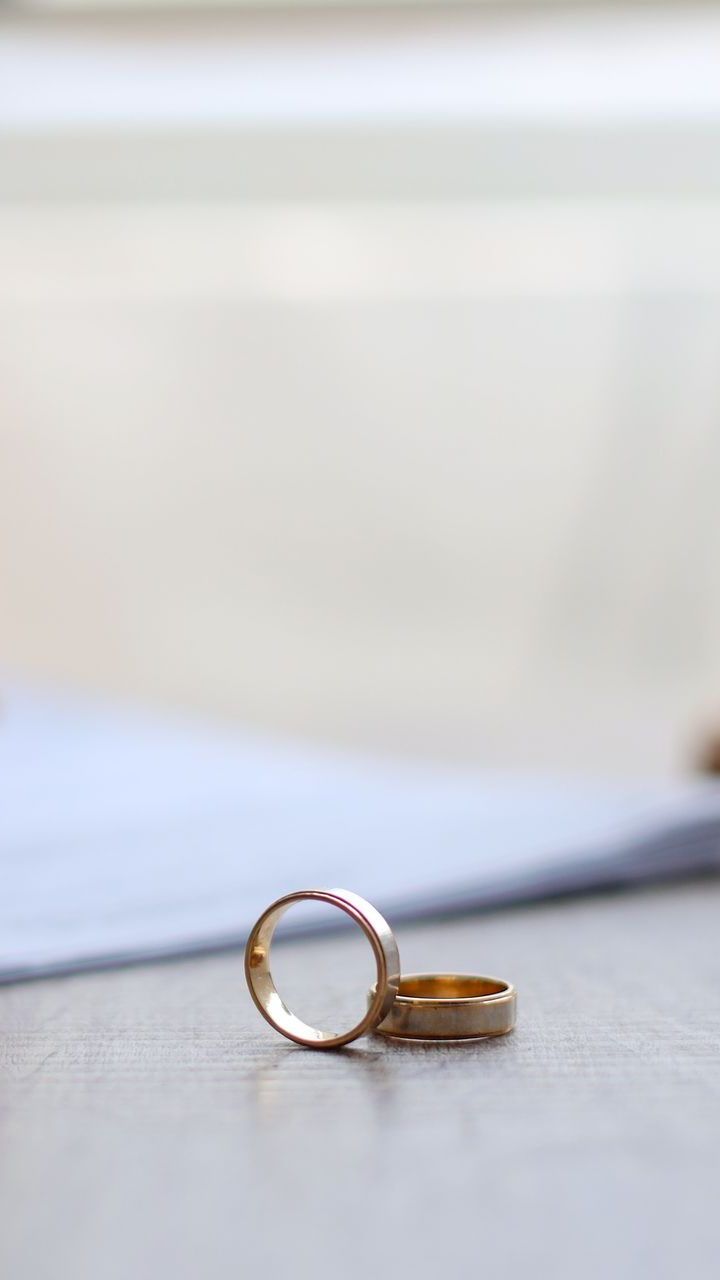 2 alliances pour symboliser un divorce