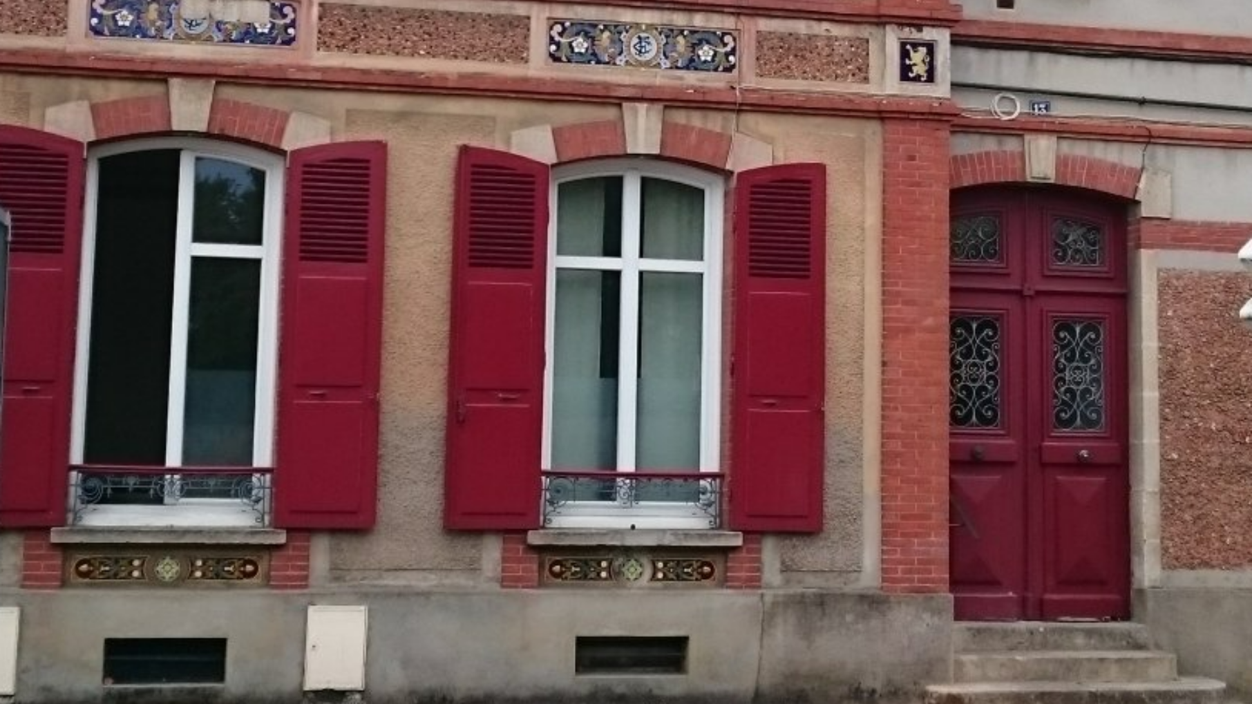 Façade du cabinet de Maître Delcambre Jessica