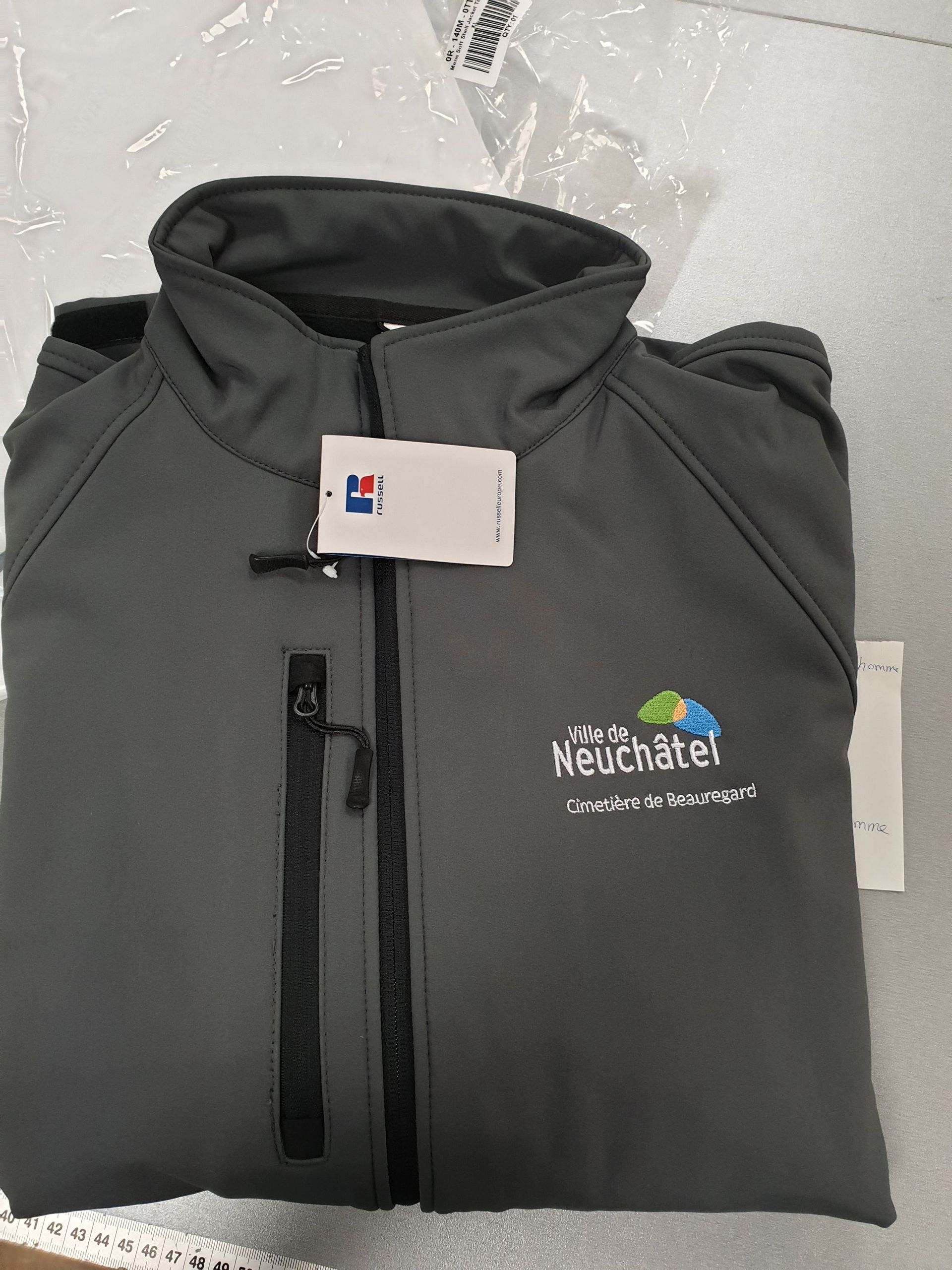 Softshel brodé à Genève - Atelier Sonia Couture	